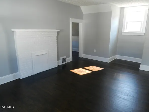 $399,000 | 460 Park Street, Gate City, VA 24251