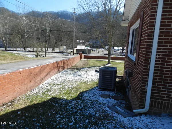 $399,000 | 460 Park Street, Gate City, VA 24251