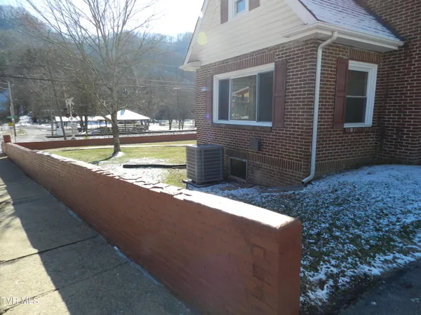 $399,000 | 460 Park Street, Gate City, VA 24251