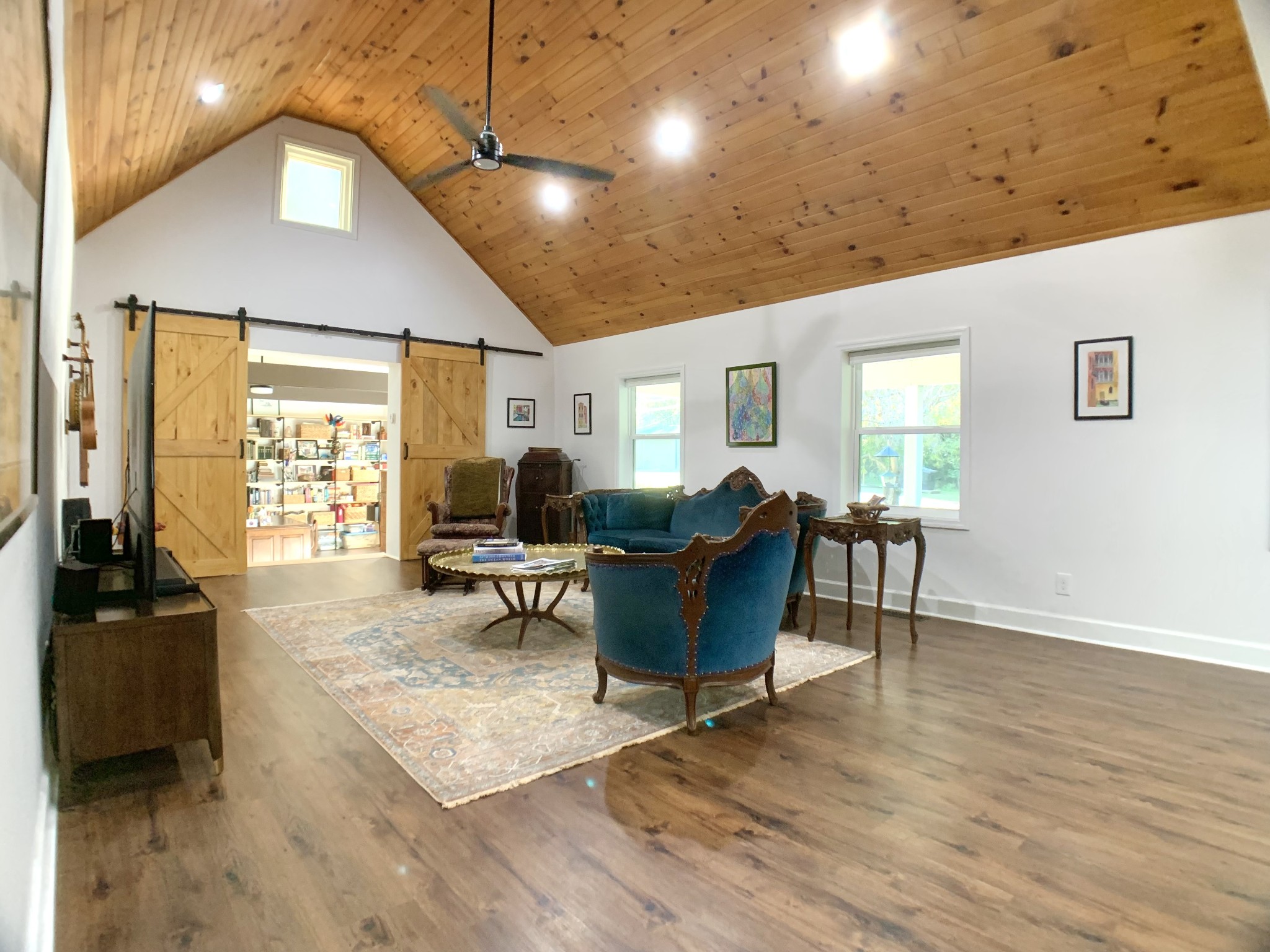 3979 Lem Davis Road Cunningham, TN 37052 - Photo 13 of 70 a living room with furniture and wooden floor