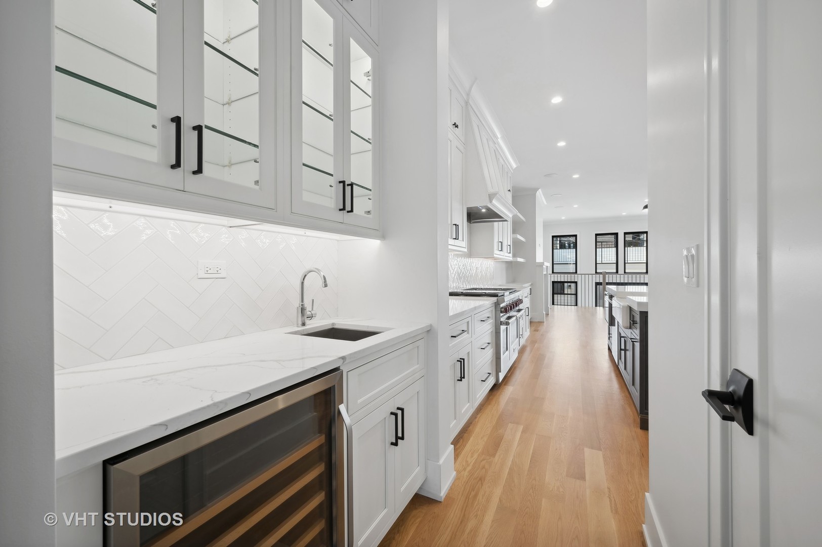 3018 North Seminary Avenue Chicago, IL 60657 - Photo 41 of 62