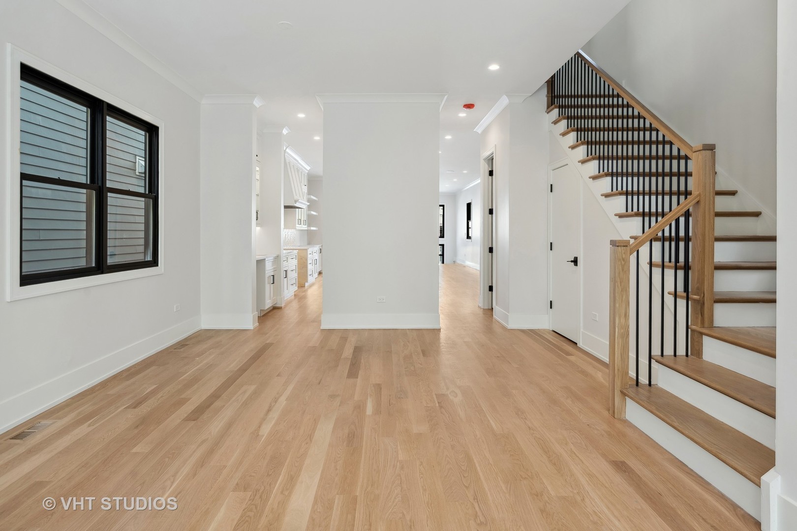 3018 North Seminary Avenue Chicago, IL 60657 - Photo 5 of 62