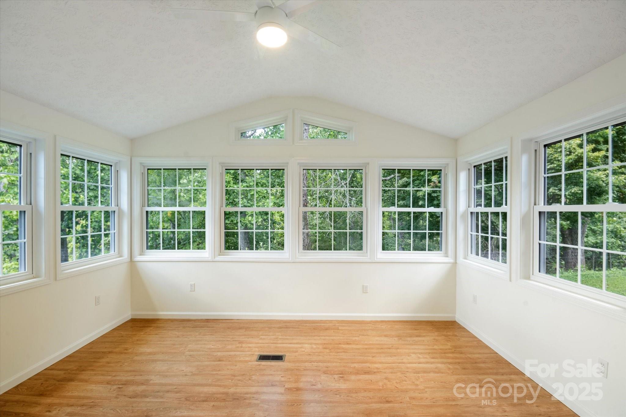 88 Gibson Road Asheville, NC 28804 - Photo 13 of 34 Gallery Image 13