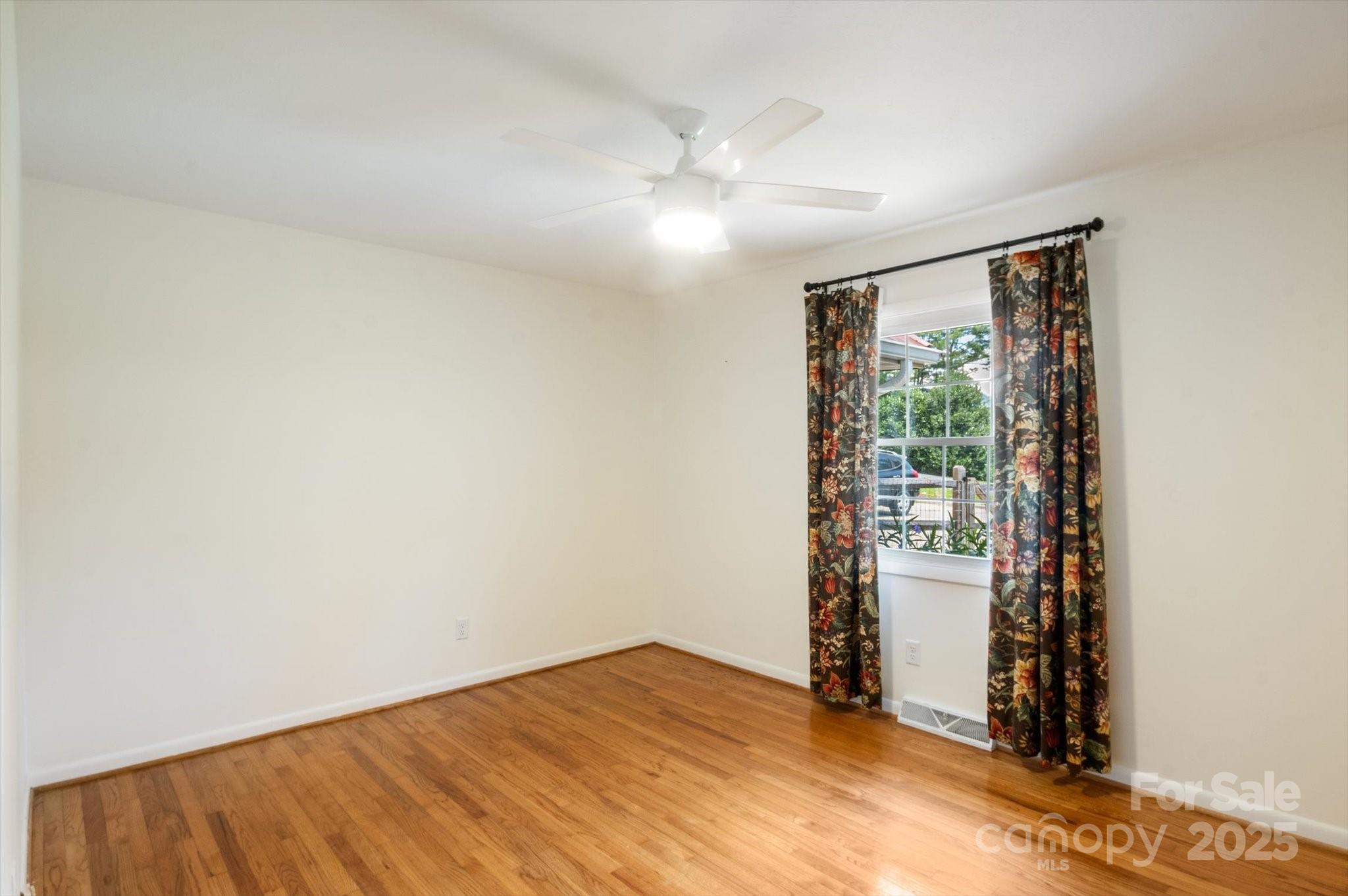 88 Gibson Road Asheville, NC 28804 - Photo 23 of 34 Gallery Image 23