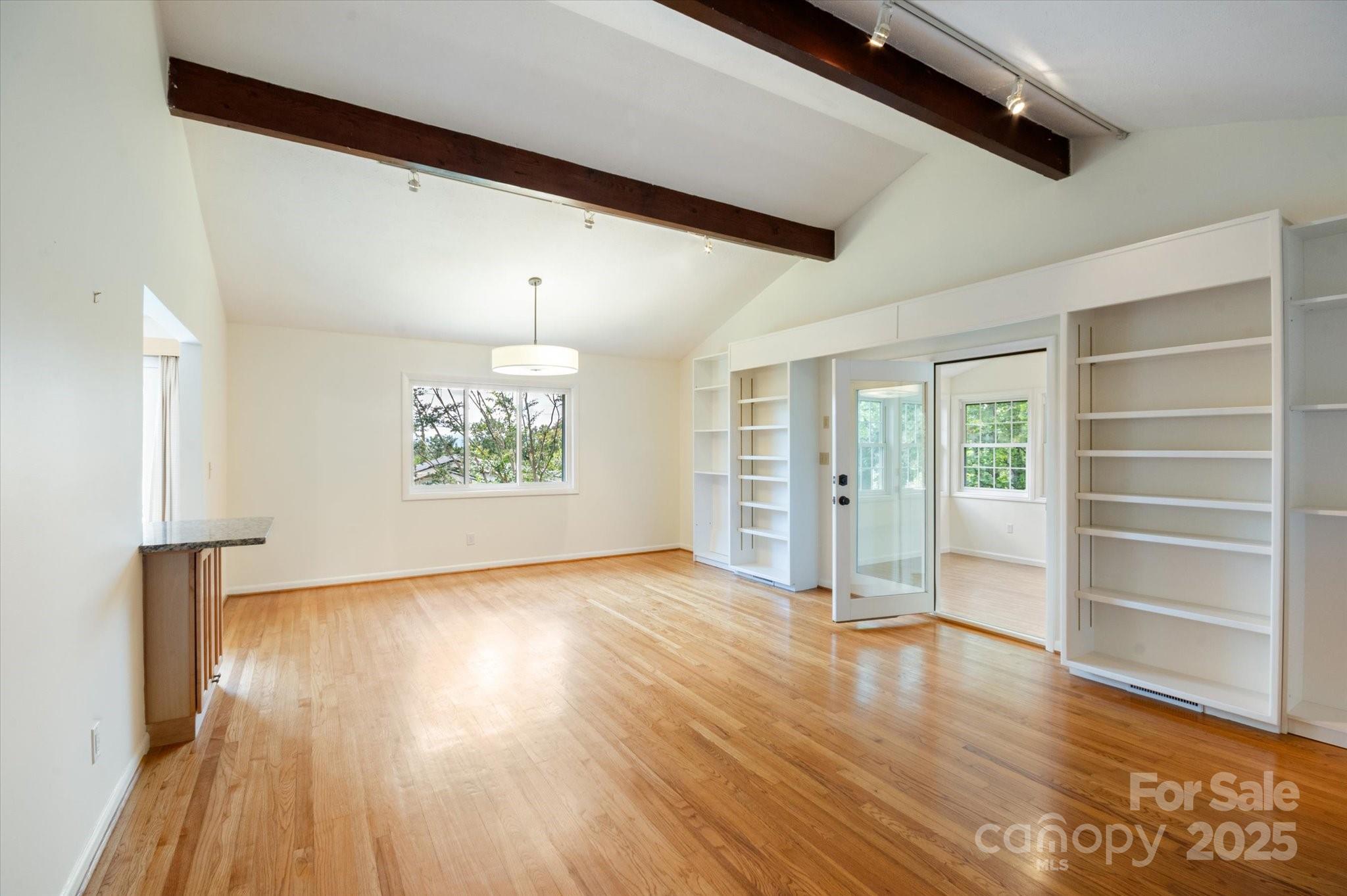 88 Gibson Road Asheville, NC 28804 - Photo 6 of 34 Gallery Image 6