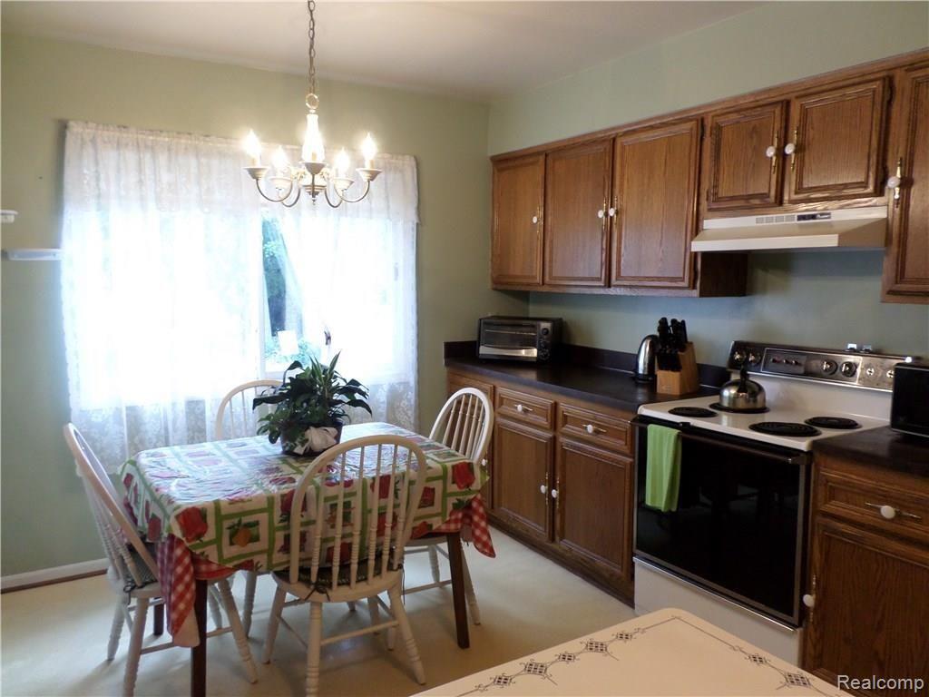 38146 Westchester Road Sterling Heights, MI 48310 - Photo 15 of 54 Kitchen1.JPG