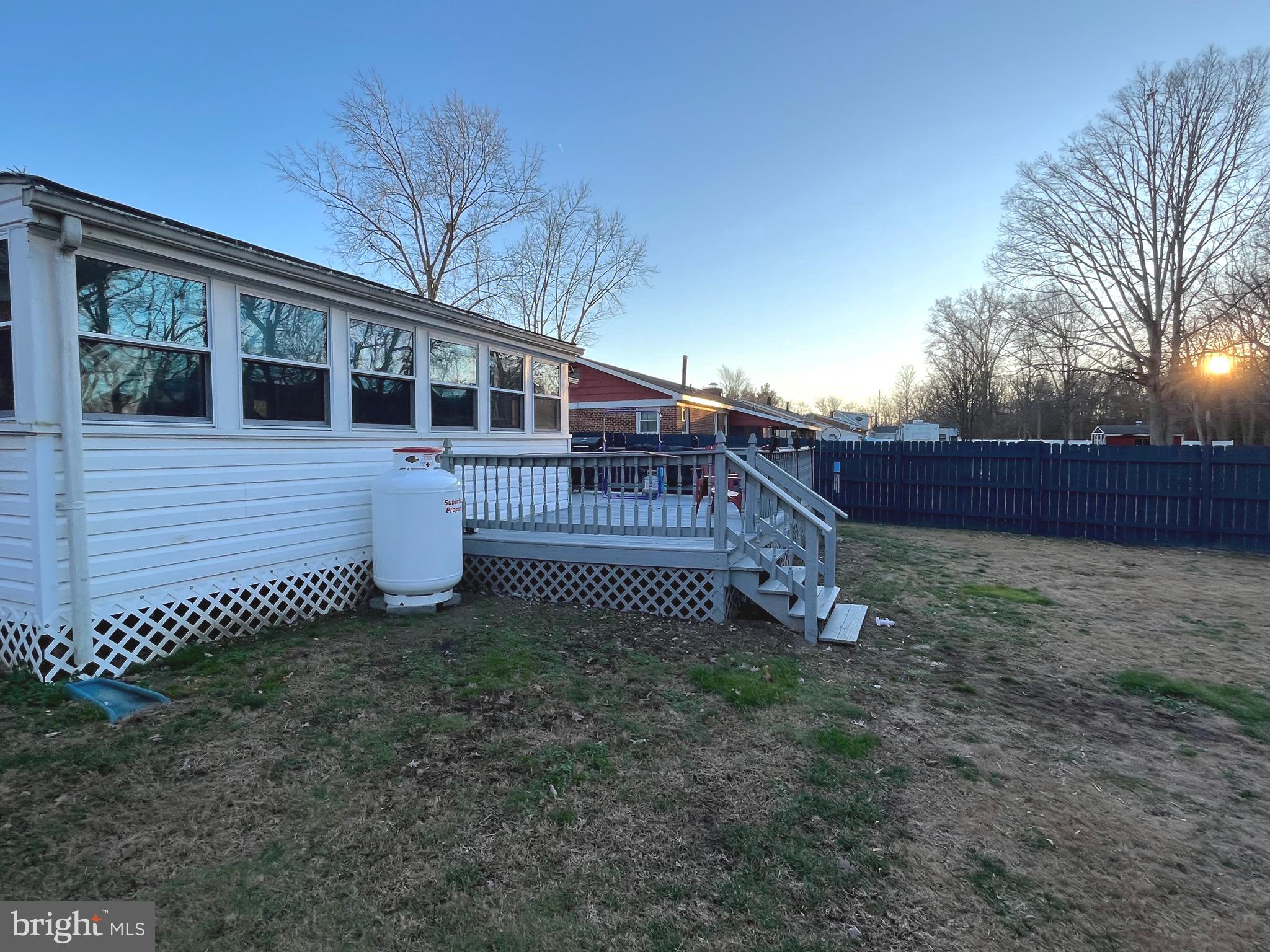 3791 Old Washington Road Waldorf, MD 20602 - Photo 24 of 25 Add on Sun Room (temp controlled)
