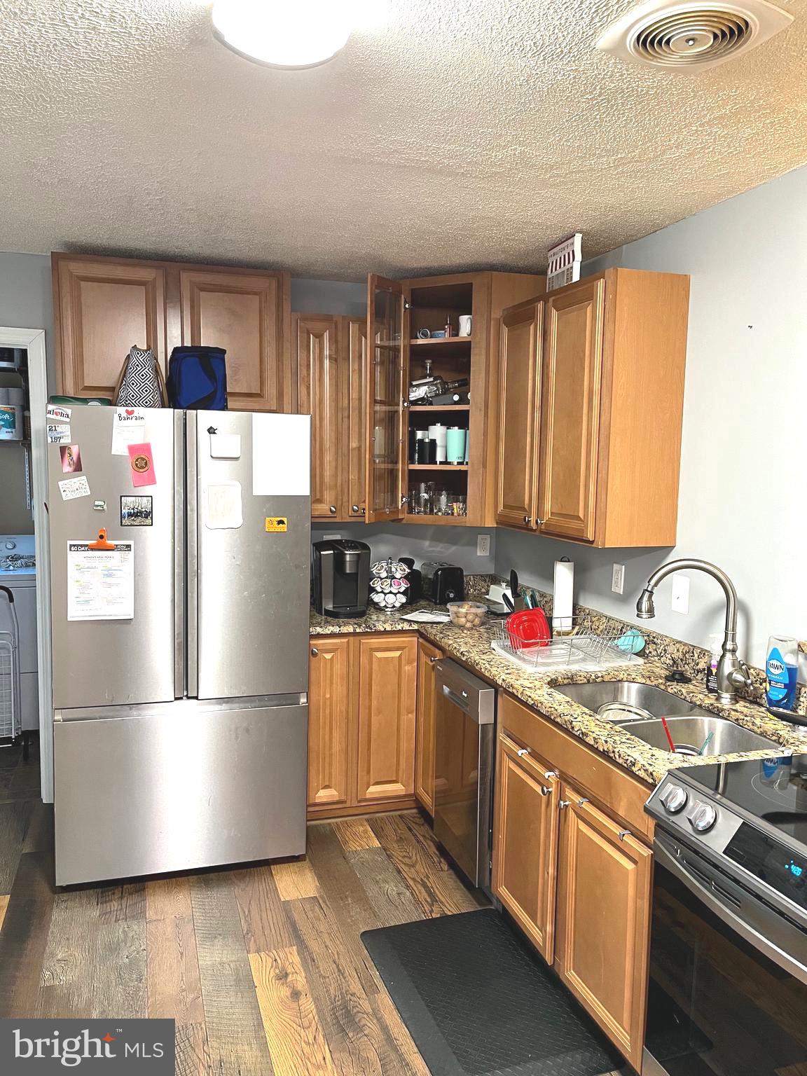 3791 Old Washington Road Waldorf, MD 20602 - Photo 6 of 25 Granite counter tops. Laundry room in back.