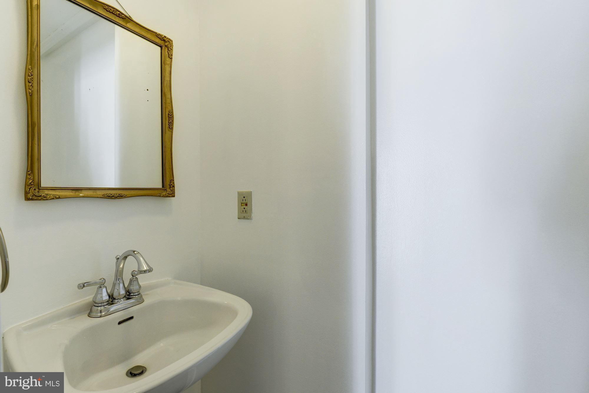 1821 Kalorama Road Northwest Washington, DC 20009 - Photo 14 of 65 Gallery Image 14