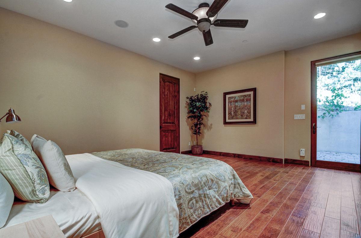 822 Olive Springs Road Soquel, CA 95073 - Photo 13 of 26 Gallery Image 13