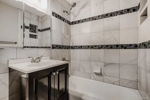 $500,000 | 5065 South Delaware Street, Englewood, CO 80110