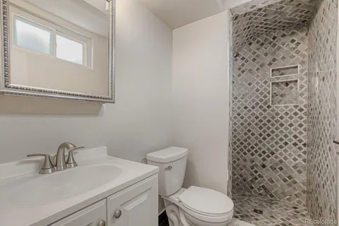 $500,000 | 5065 South Delaware Street, Englewood, CO 80110