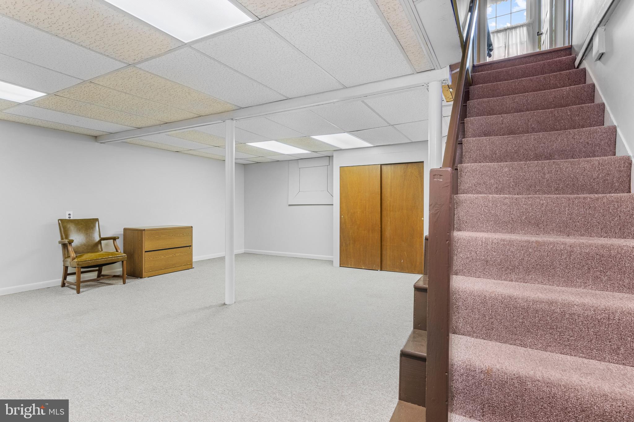 292 Old State Road Berwyn, PA 19312 - Photo 36 of 43 a view of an empty room with stairs