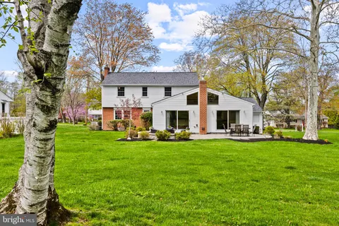 $950,000 | 292 Old State Road, Berwyn, PA 19312
