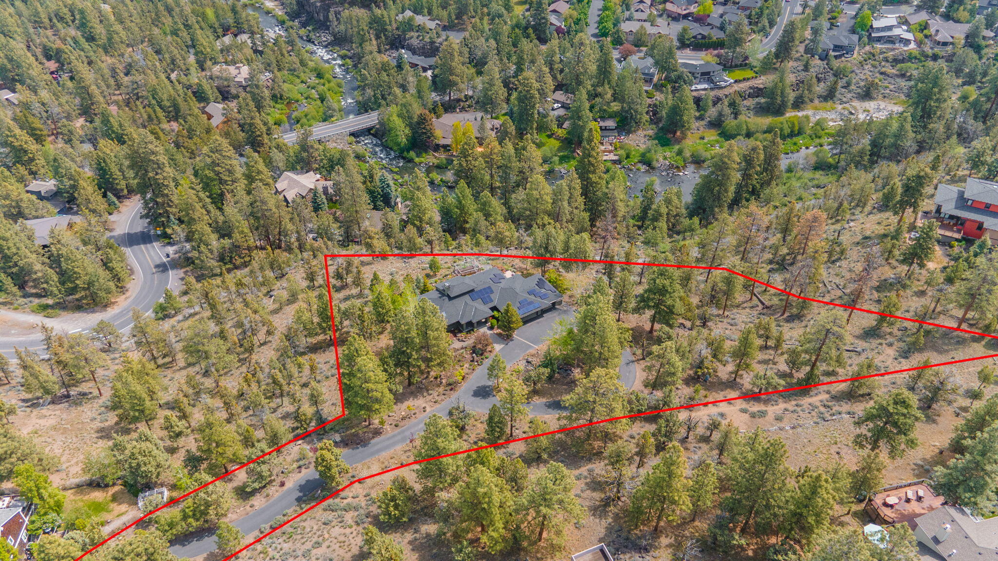 885 Northwest Chelsea Loop Bend, OR 97703 - Photo 57 of 57 101-web-or-mls-Riley_Visuals_LotLines-2