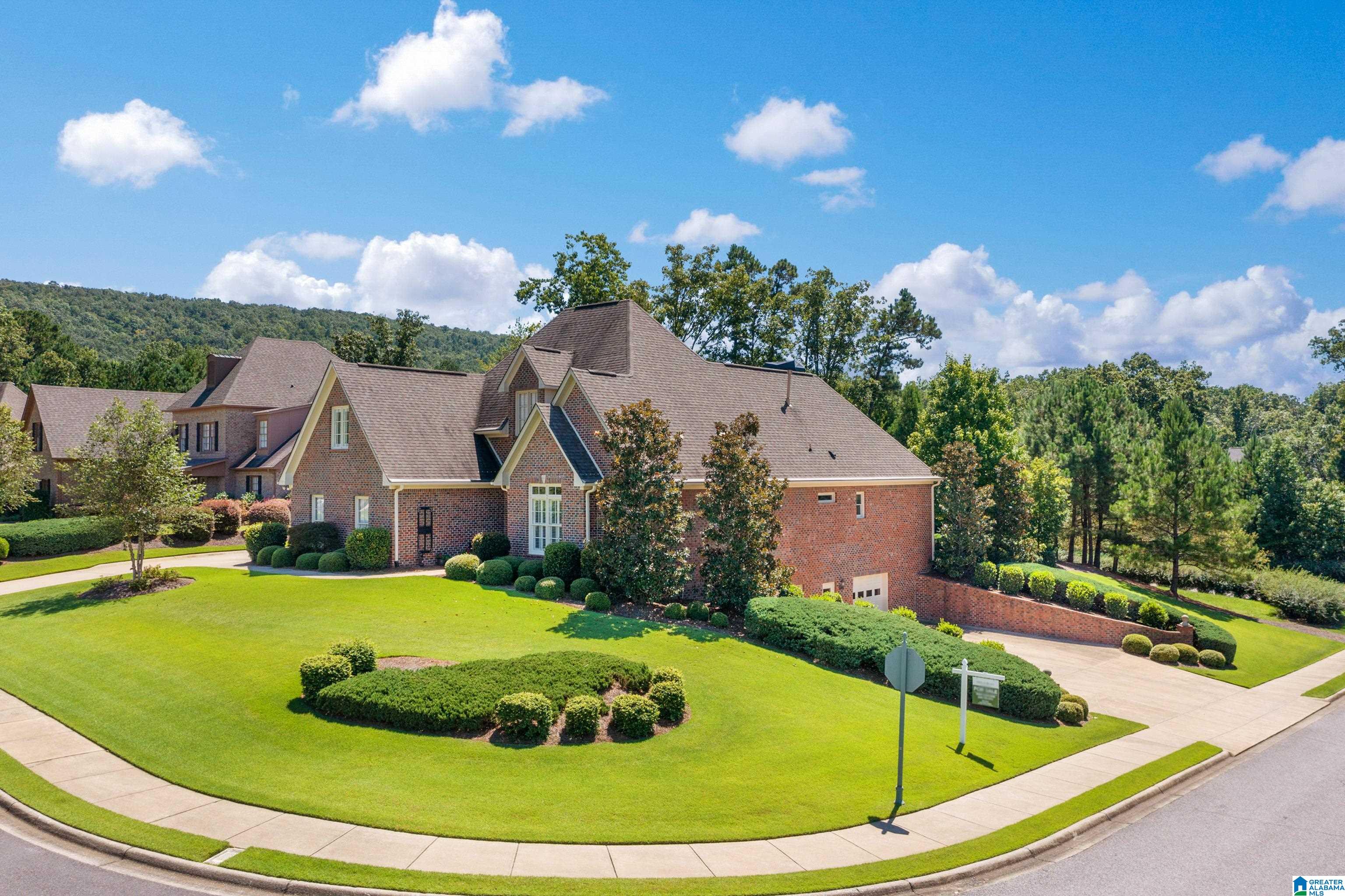 1016 Regency Way Birmingham, AL 35242 - Photo 2 of 50