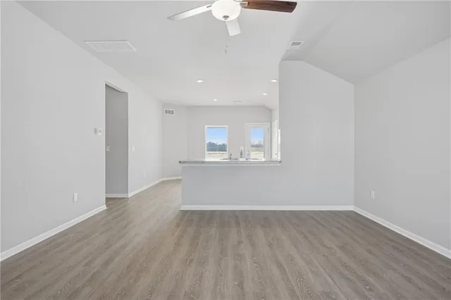 $330,285 | 869 North Buckeye Street, Gardner, KS 66030