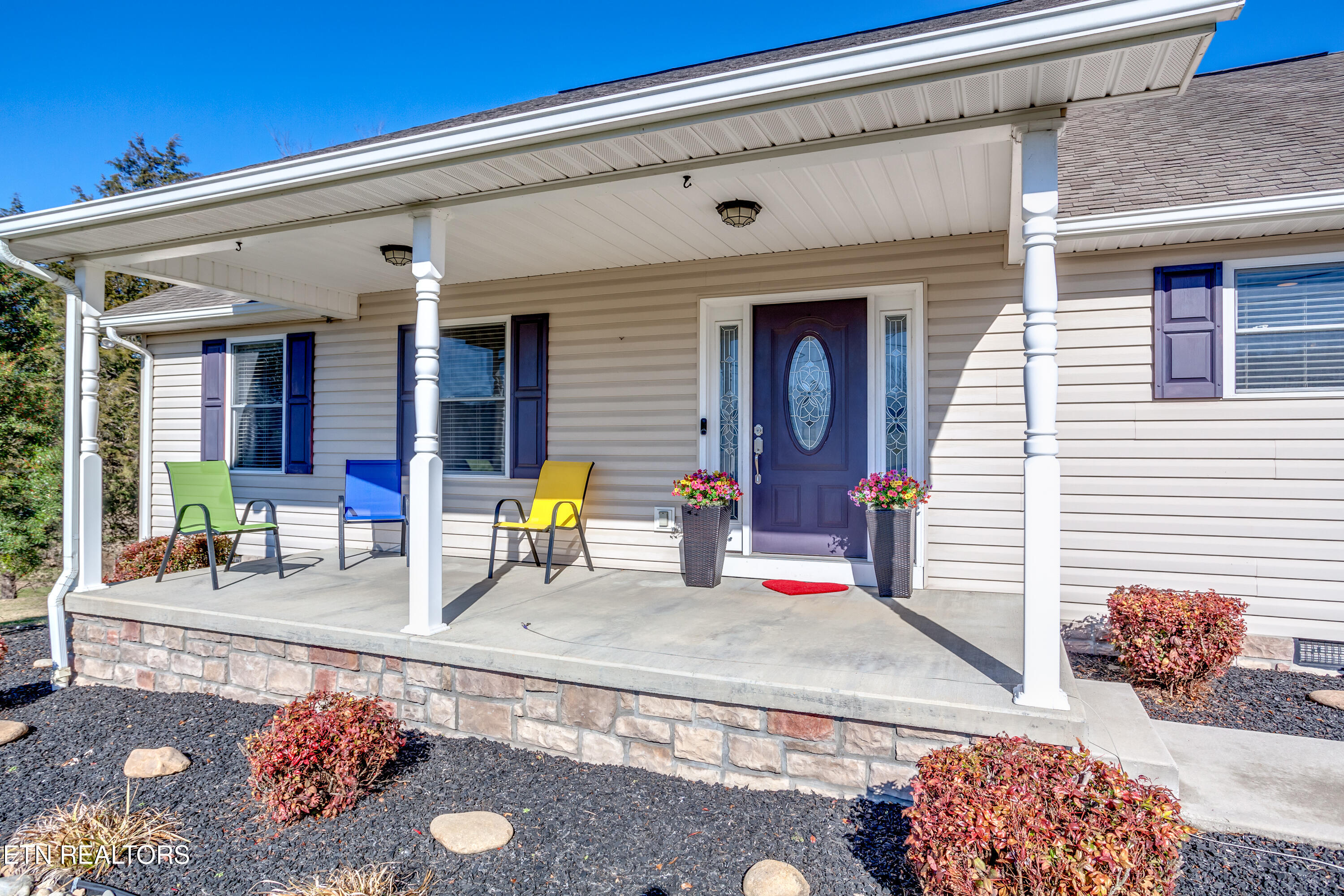 107 Mt Zion Road Jacksboro, TN 37757 - Photo 12 of 53 005260116-1-107RiverRdJacksboroTn-SMALL