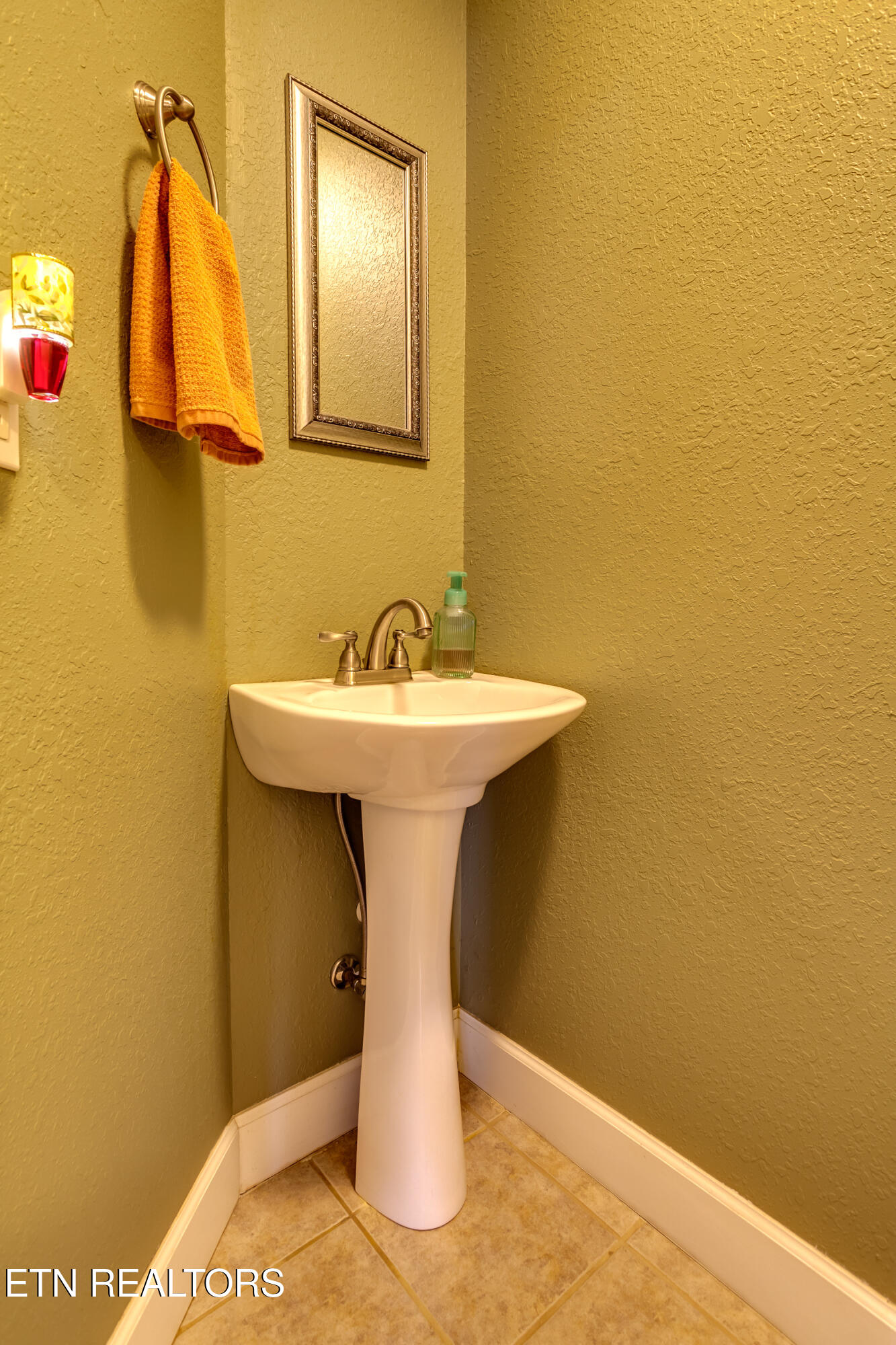 107 Mt Zion Road Jacksboro, TN 37757 - Photo 35 of 53 034260116-1-107RiverRdJacksboroTn-SMALL