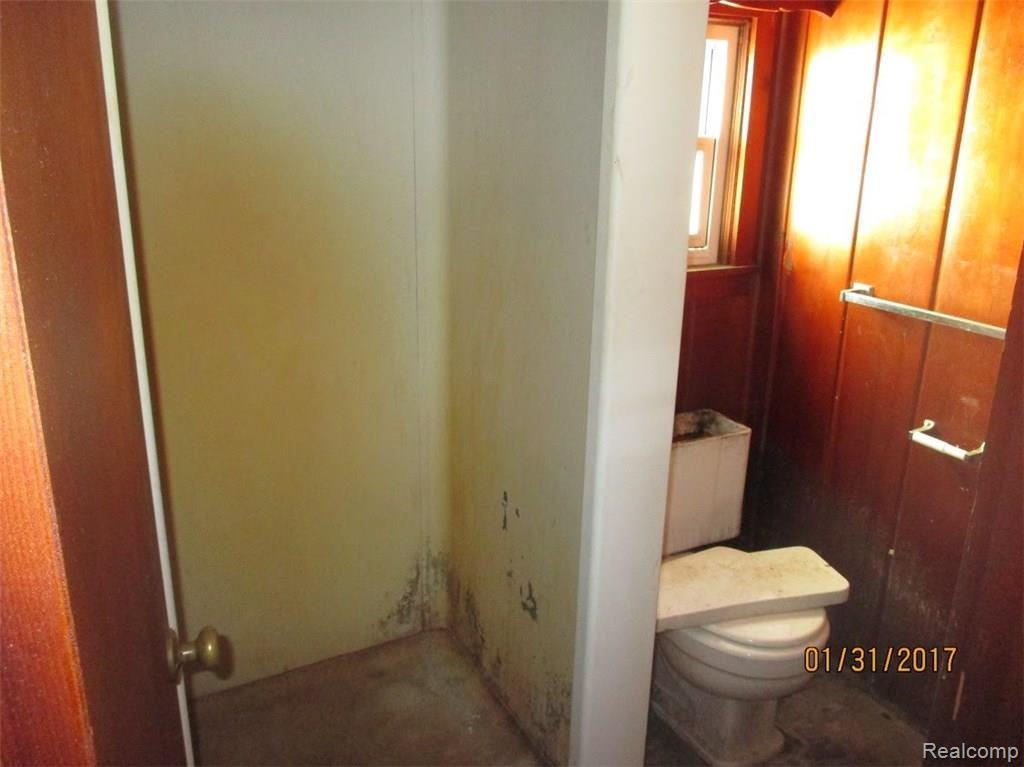 7747 Sayles Road Yale, MI 48097 - Photo 13 of 30 This is a view of bath 2.