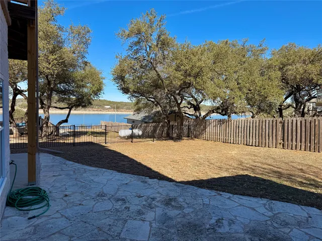 $2,000 | 3106 Point Cove, Lago Vista, TX 78645
