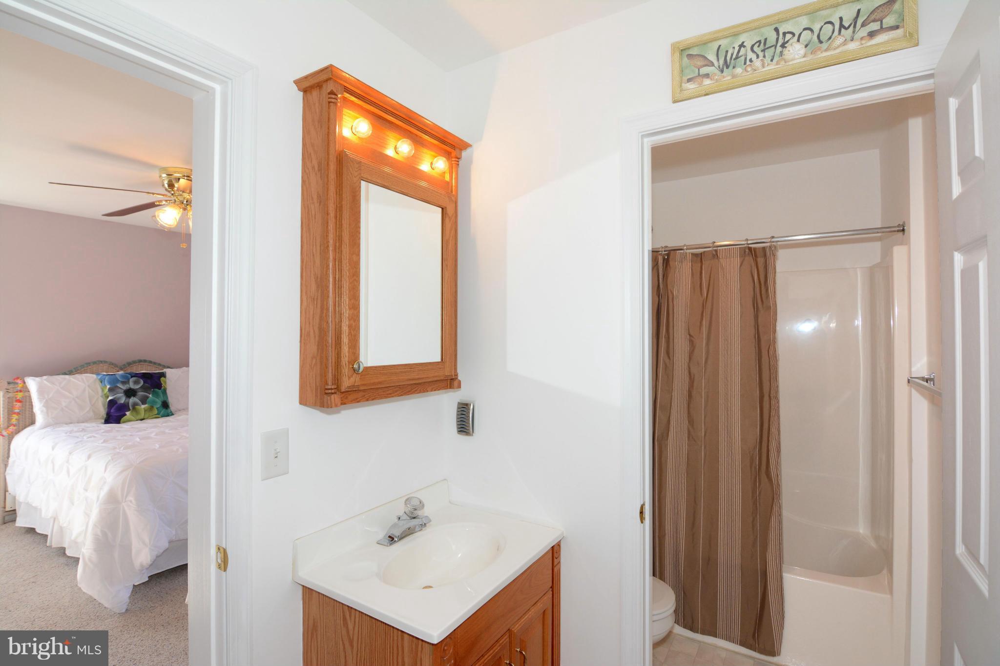 200 Serene Road Friendship, MD 20758 - Photo 17 of 30 Bath