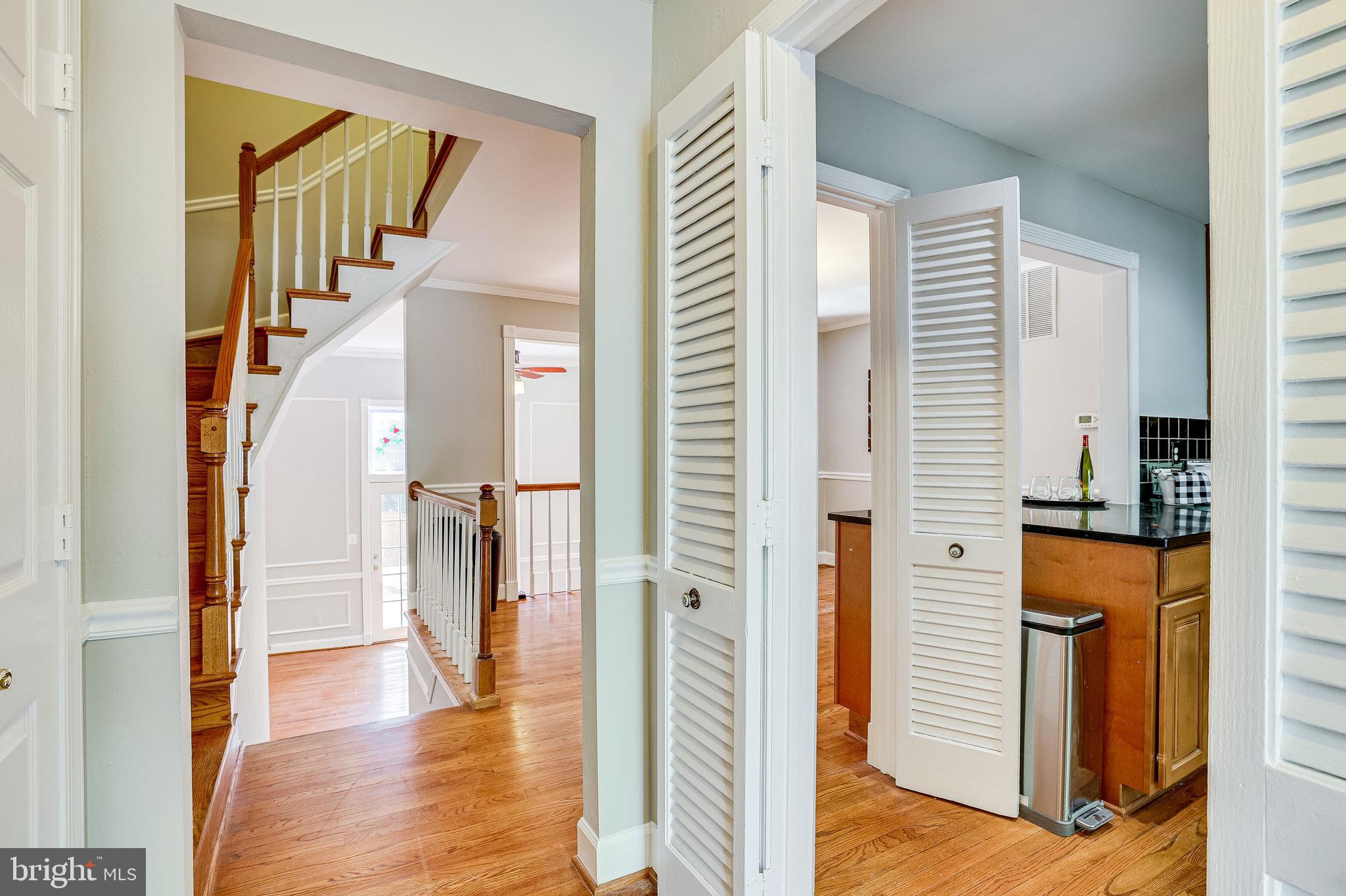 11865 Dunlop Court Reston, VA 20191 - Photo 75 of 76 Main level with open floorplan