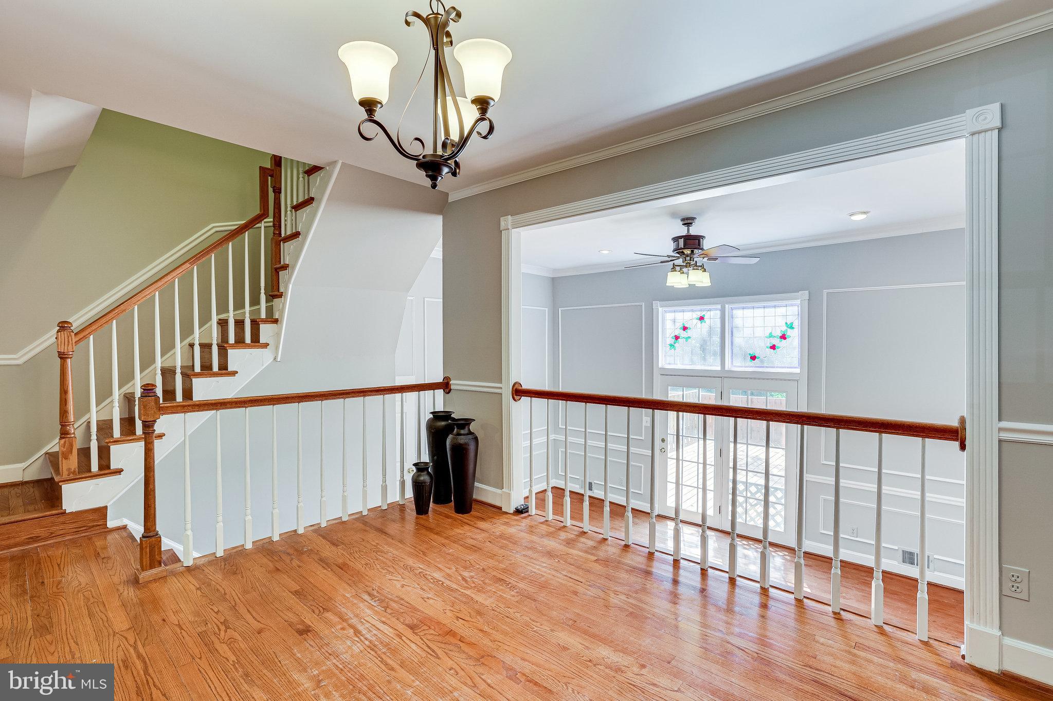 11865 Dunlop Court Reston, VA 20191 - Photo 15 of 76 Stunning dining area overlooks living area