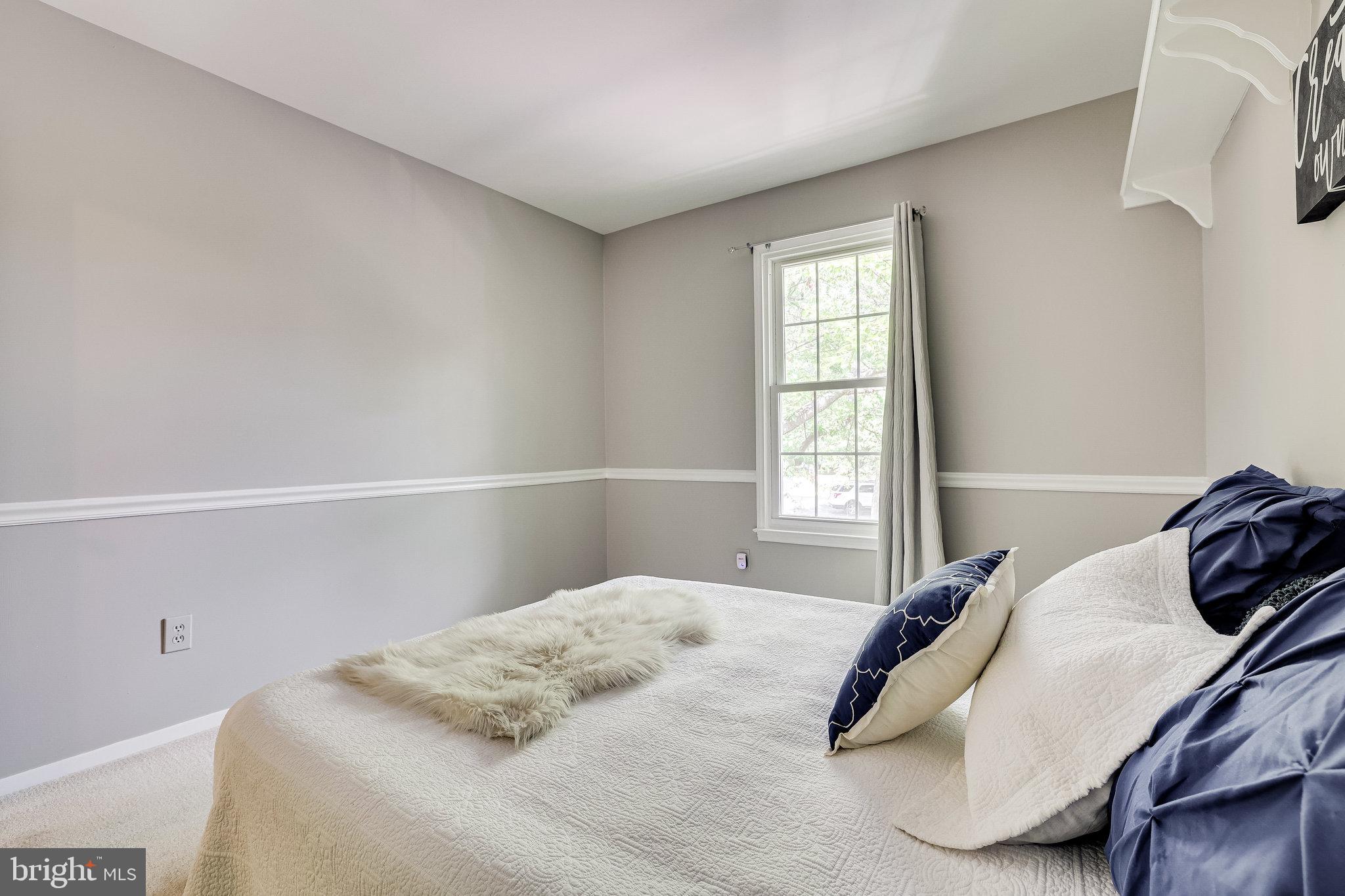 11865 Dunlop Court Reston, VA 20191 - Photo 17 of 76 Spacious bedroom w new plush carpet & fresh paint