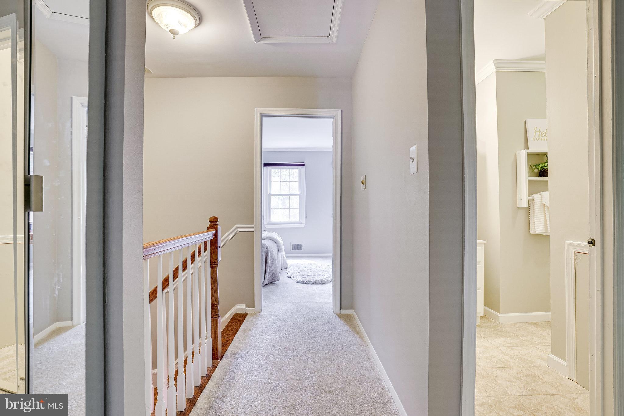 11865 Dunlop Court Reston, VA 20191 - Photo 48 of 76 Upper hallway with plush new carpeting