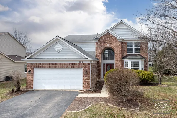 $589,900 | 1110 Oakhill Drive, Aurora, IL 60502