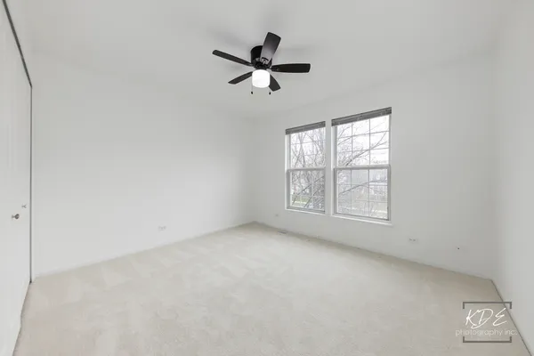 $579,900 | 1110 Oakhill Drive, Aurora, IL 60502