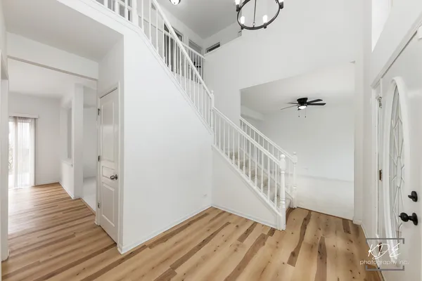 $579,900 | 1110 Oakhill Drive, Aurora, IL 60502