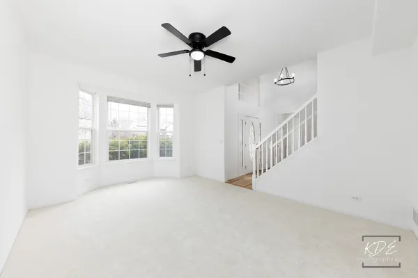 $579,900 | 1110 Oakhill Drive, Aurora, IL 60502