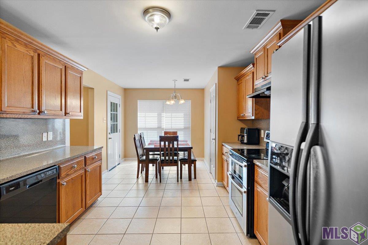 808 Rue Michelle Baker, LA 70714 - Photo 8 of 15 Gallery Image 8