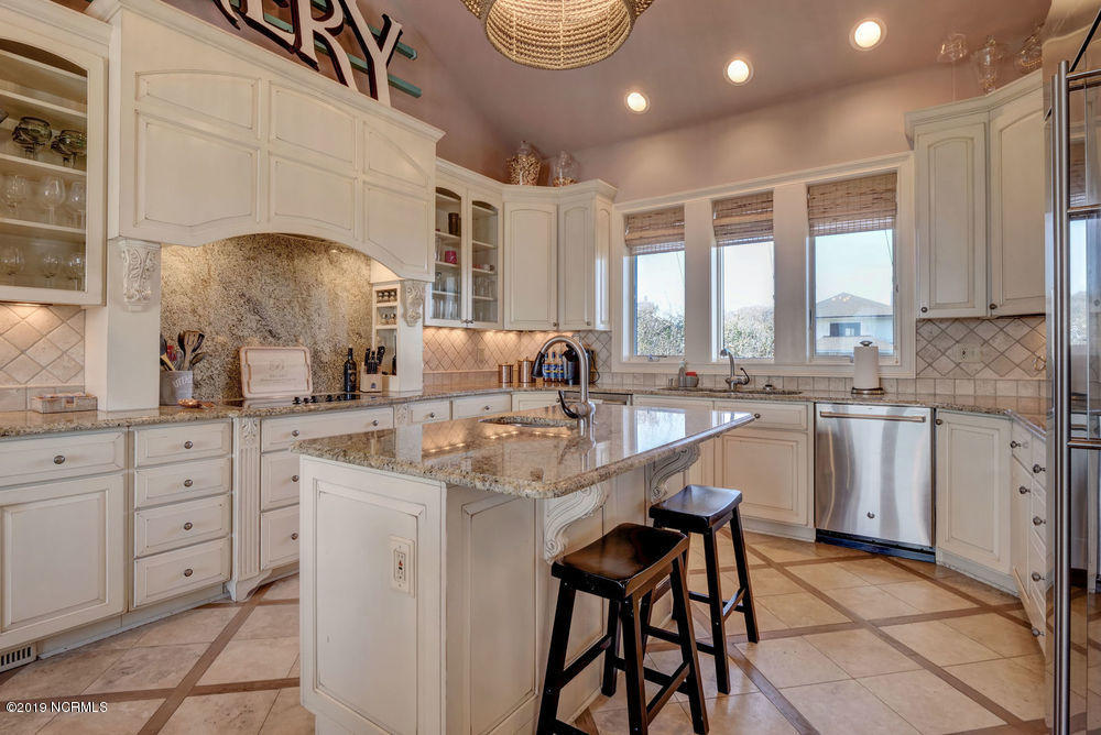 264 Beach Road North Wilmington, NC 28411 - Photo 22 of 51 Kitchen