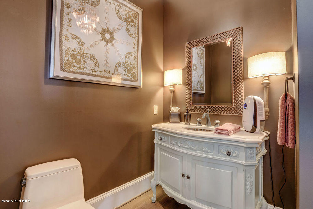 264 Beach Road North Wilmington, NC 28411 - Photo 25 of 51 Powder Room top floor
