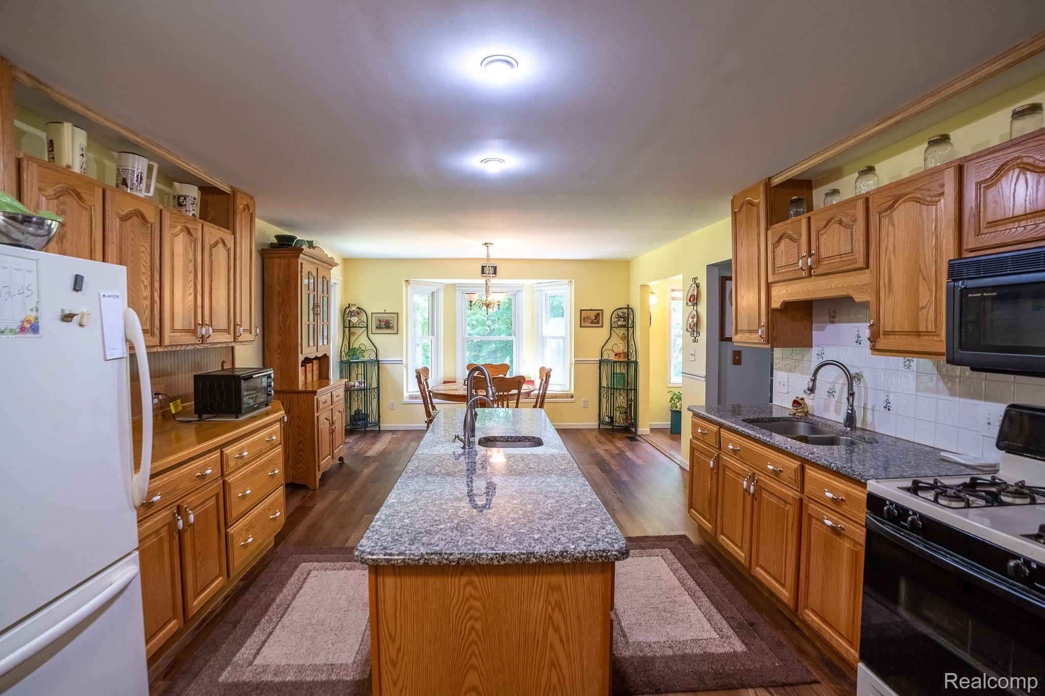 596 Riley Center Road Memphis, MI 48041 - Photo 12 of 34 Gallery Image 12
