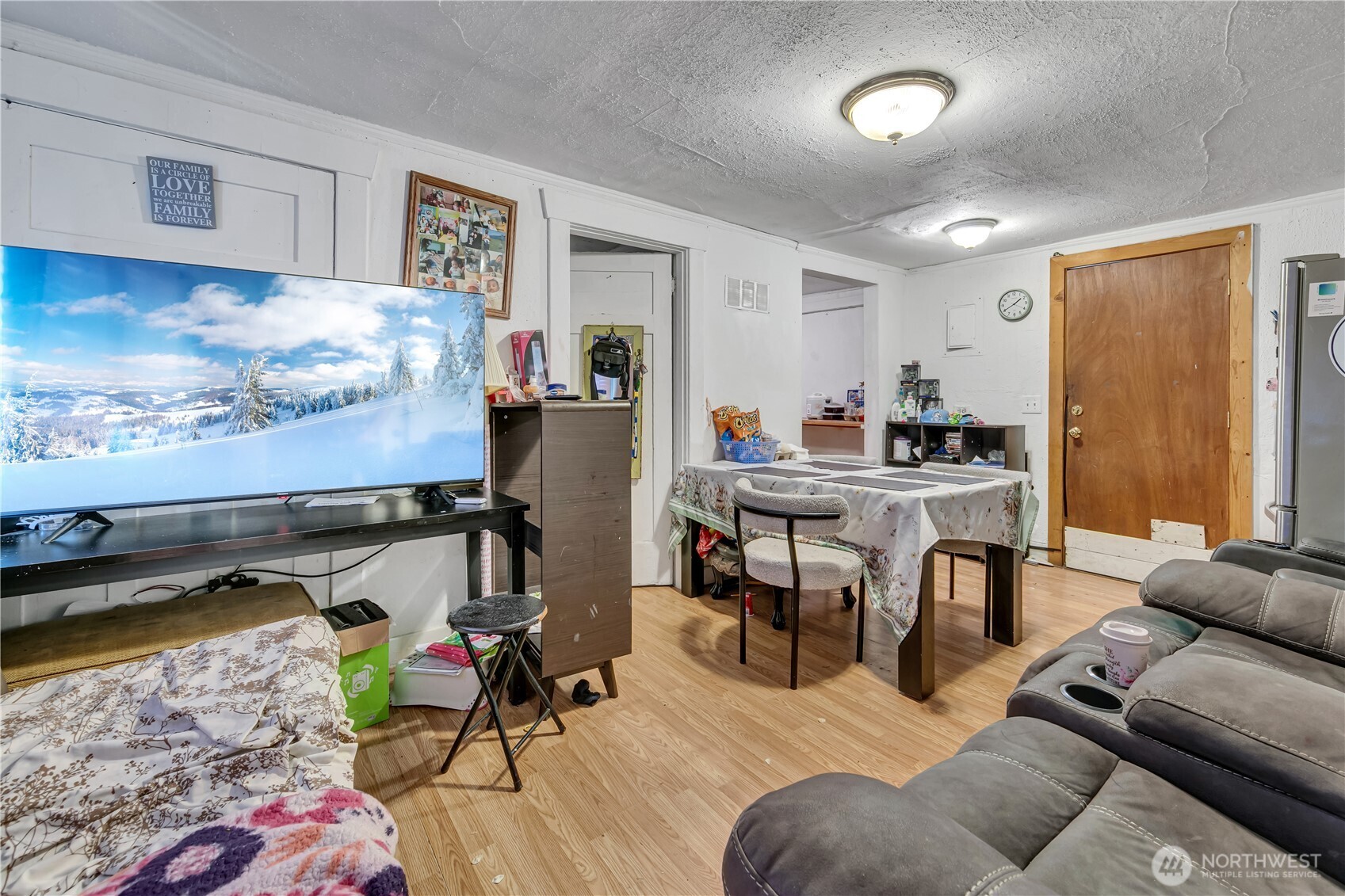 2820 29th Avenue South Seattle, WA 98144 - Photo 2 of 10