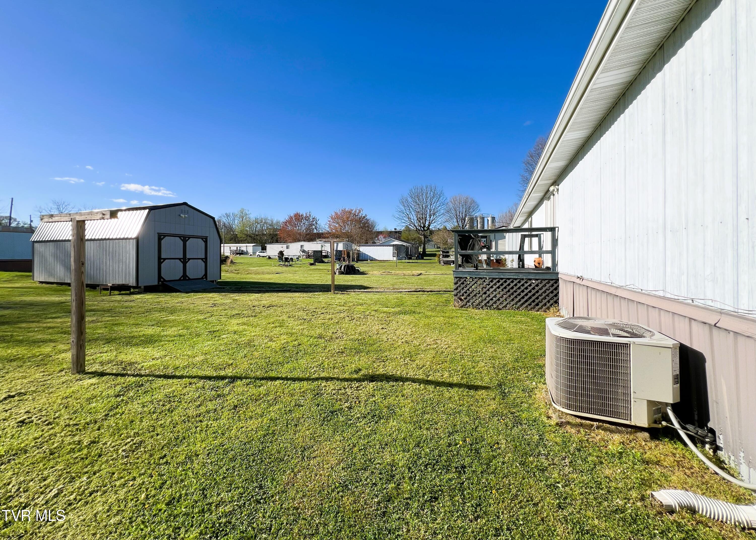 111 Chickadee Road Afton, TN 37616 - Photo 33 of 47 Back Yard