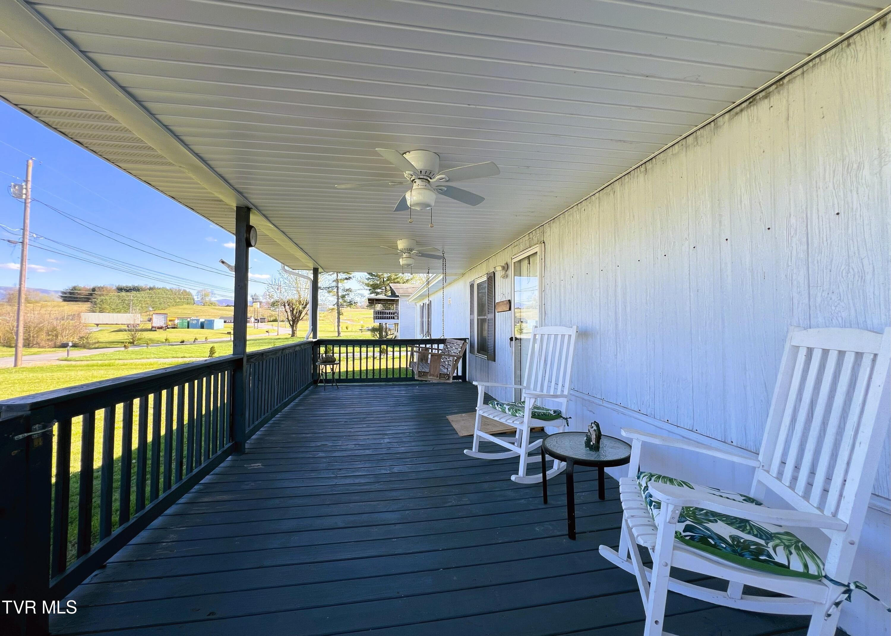 111 Chickadee Road Afton, TN 37616 - Photo 6 of 47 Front Porch