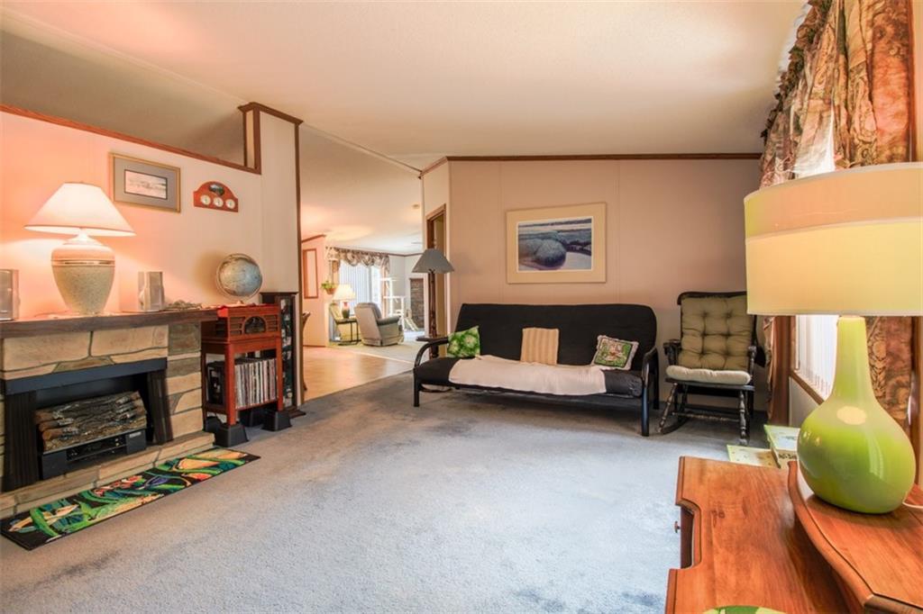 3 Eastwoods Road Kennebunk, ME 04043 - Photo 11 of 22 Family Room