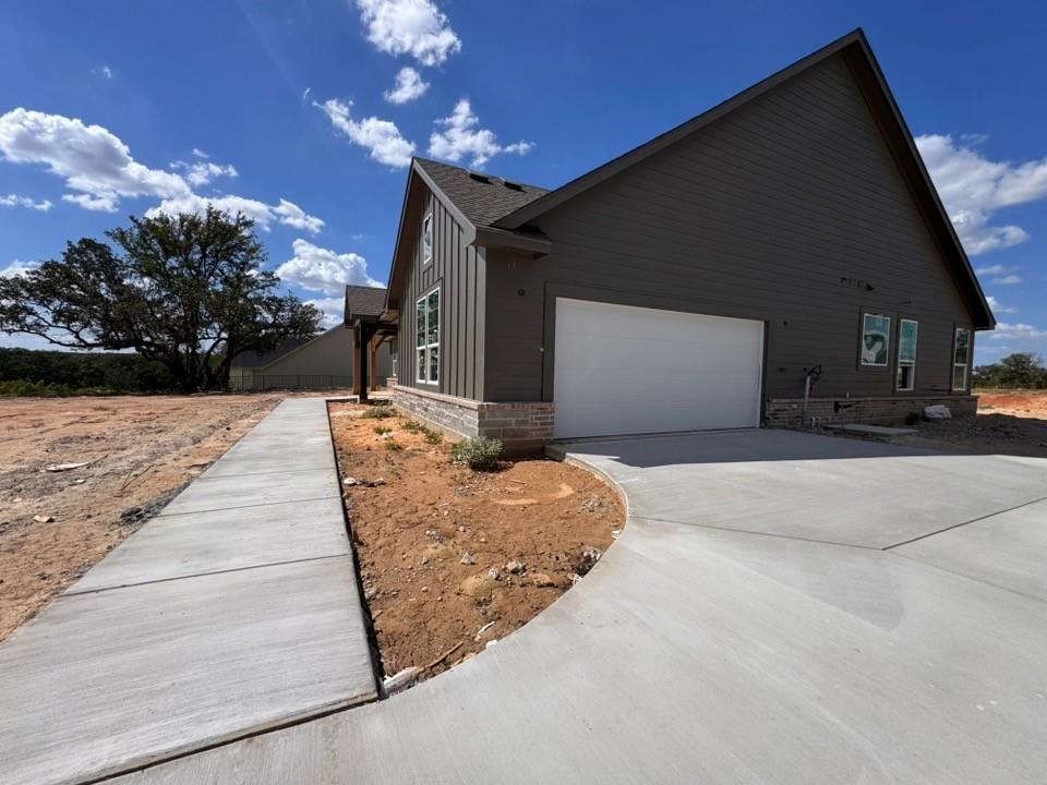 205 Oak Grv Way Springtown, TX 76082 - Photo 3 of 18 Gallery Image 3