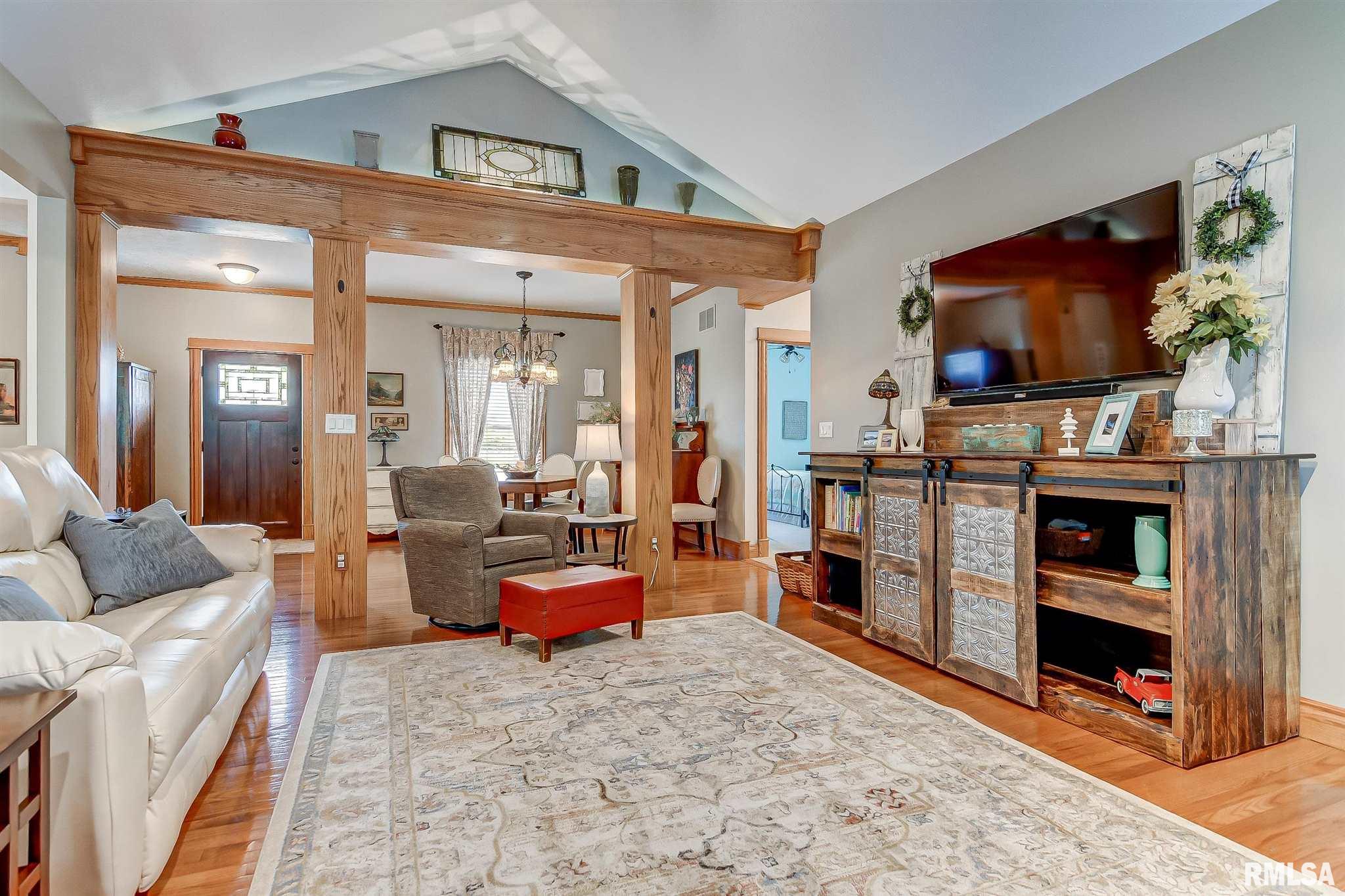 3975 Leach Road Rochester, IL 62563 - Photo 10 of 50