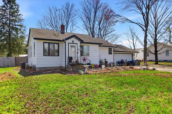 $230,000 | 433 6th Avenue Southwest, Cambridge, MN 55008