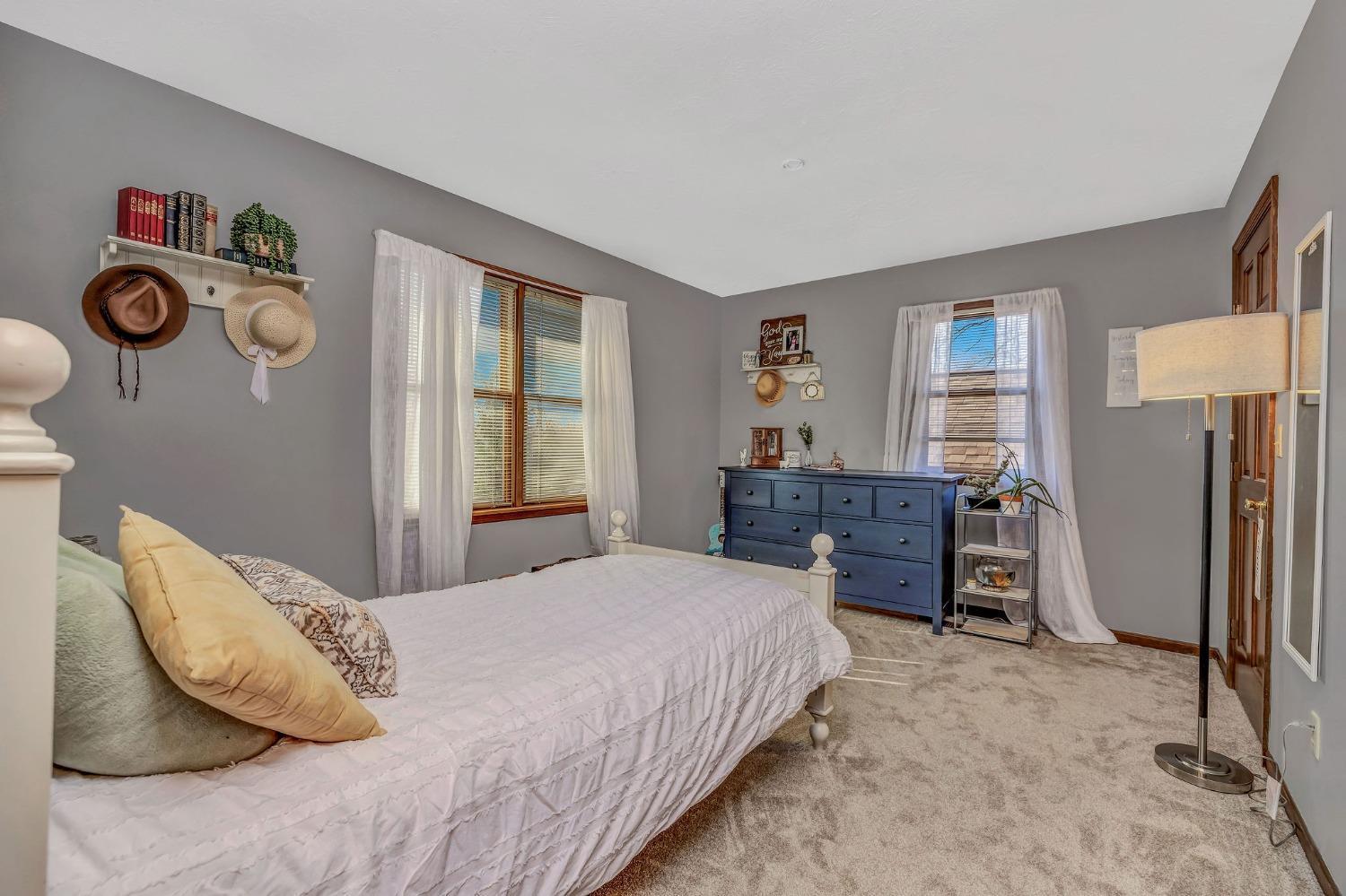 5661 Boomer Road Cincinnati, OH 45247 - Photo 26 of 44
