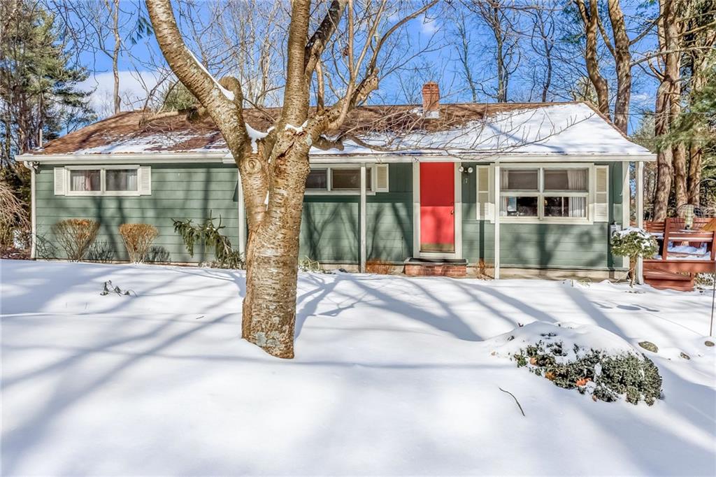 17 Breezy Knoll Road Smithfield, RI 02828 - Photo 1 of 39 Gallery Image 1