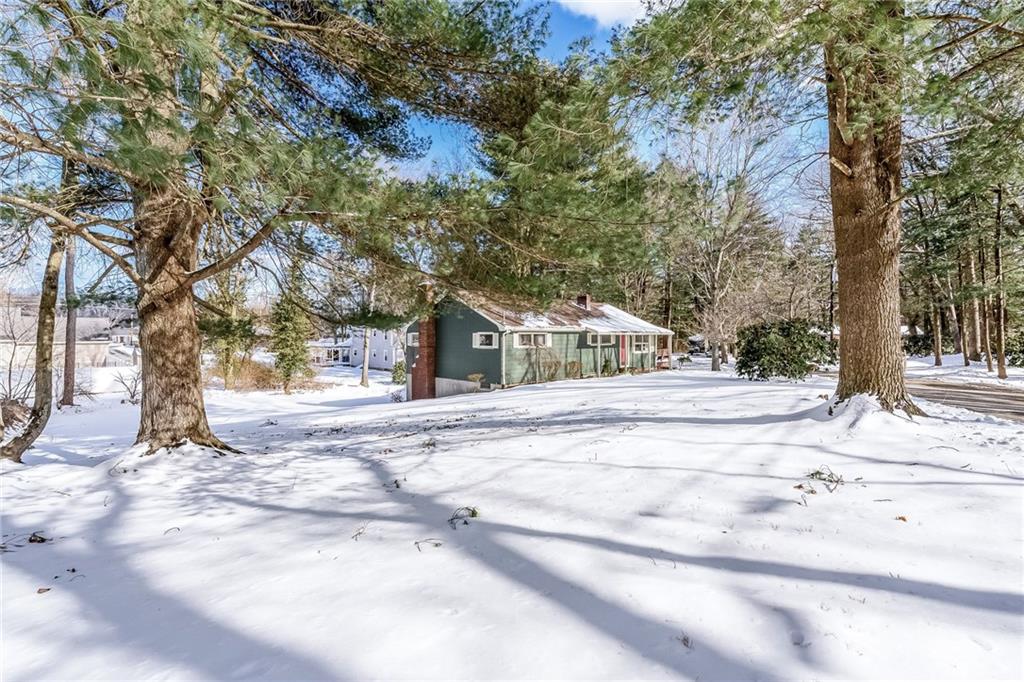 17 Breezy Knoll Road Smithfield, RI 02828 - Photo 11 of 39 Gallery Image 11