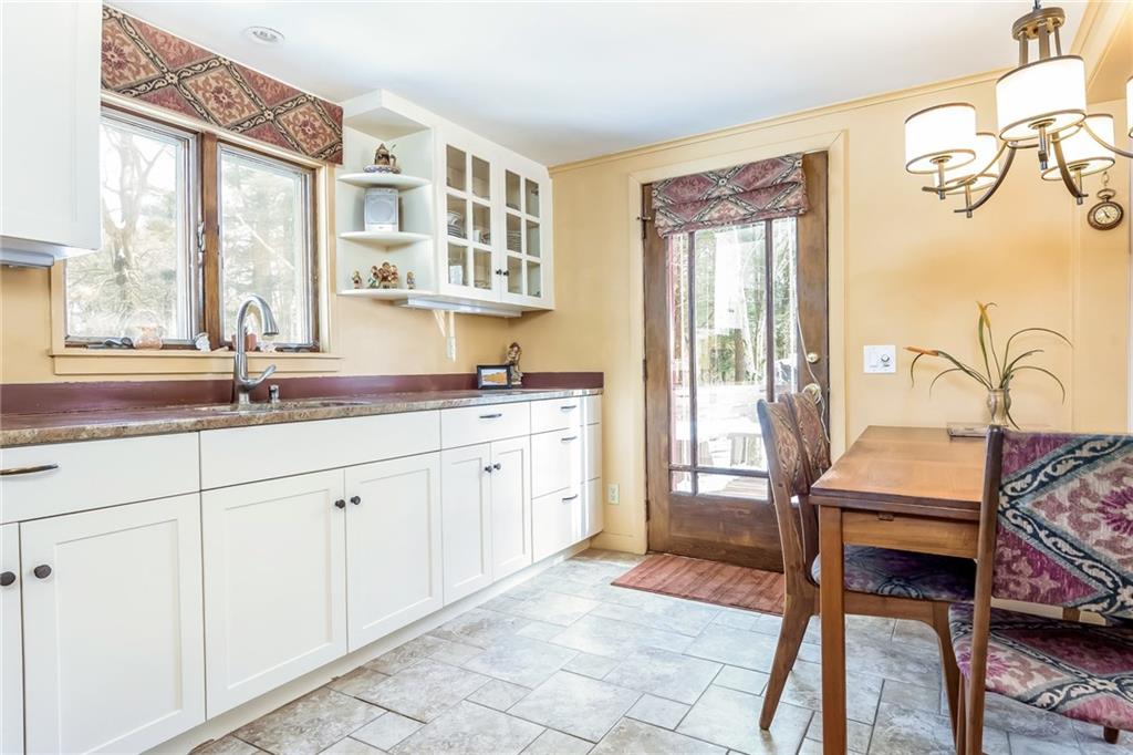 17 Breezy Knoll Road Smithfield, RI 02828 - Photo 17 of 39 Gallery Image 17