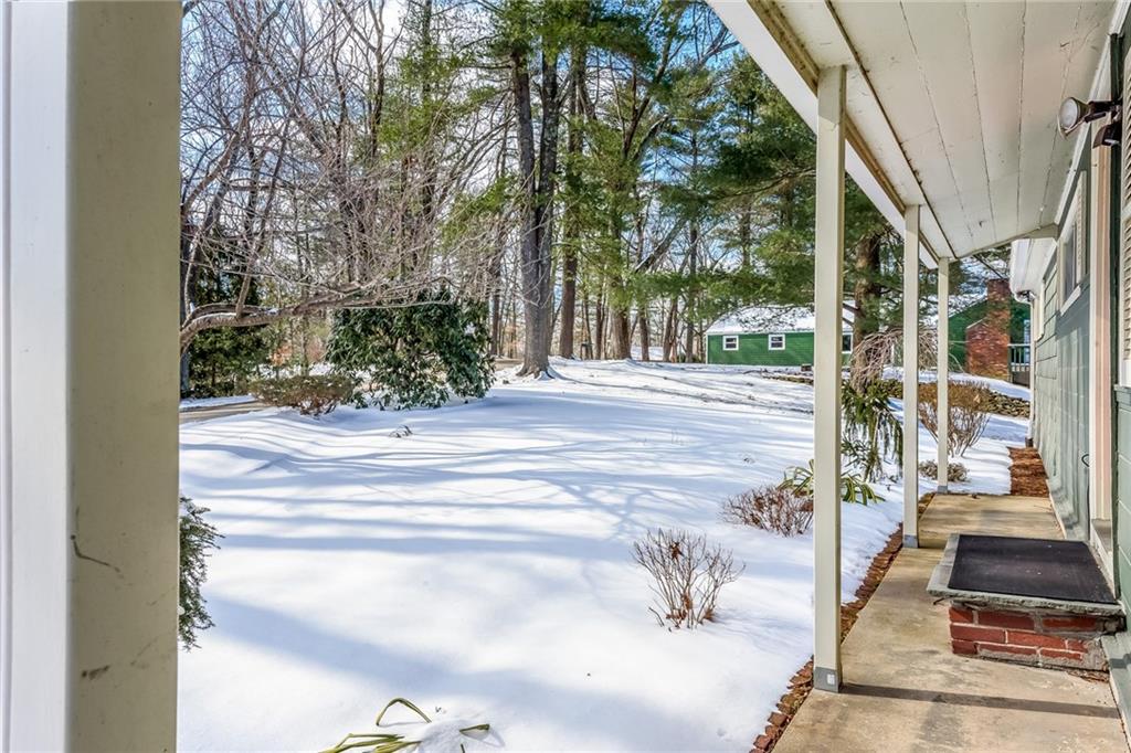 17 Breezy Knoll Road Smithfield, RI 02828 - Photo 7 of 39 Gallery Image 7